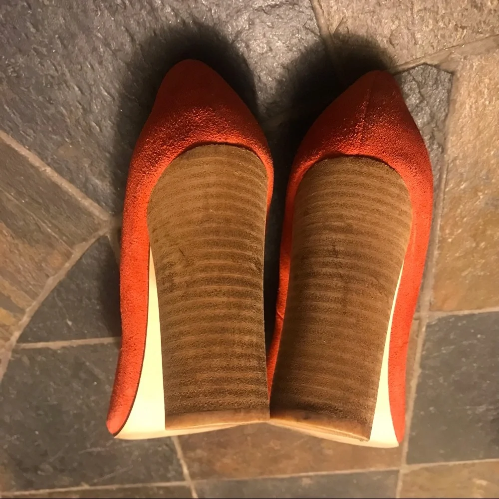 Express Pink Heels - Picture 4 of 10